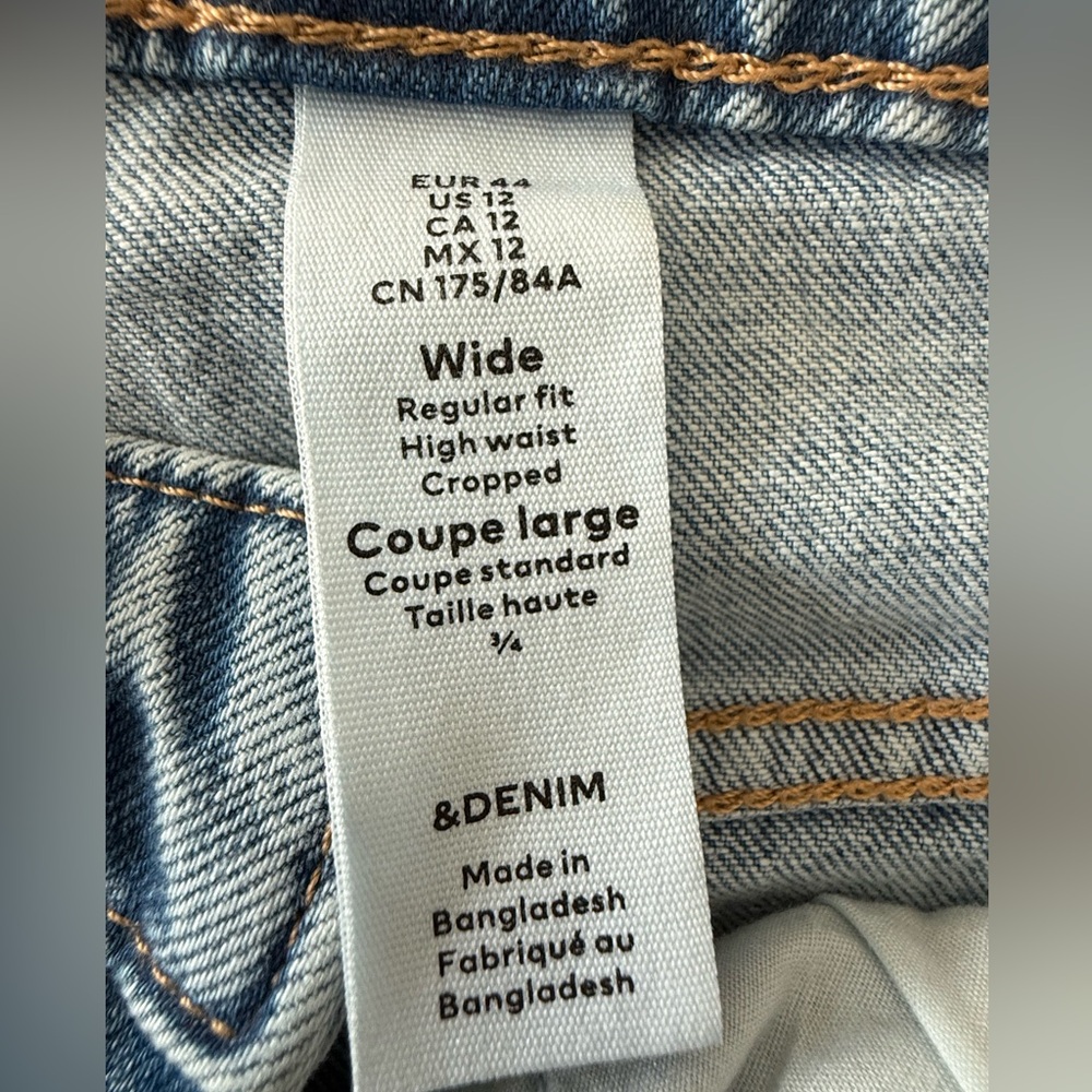 NWT H&M Light washed high waisted Wide leg cropped jeans size 12 - Picture 5 of 10